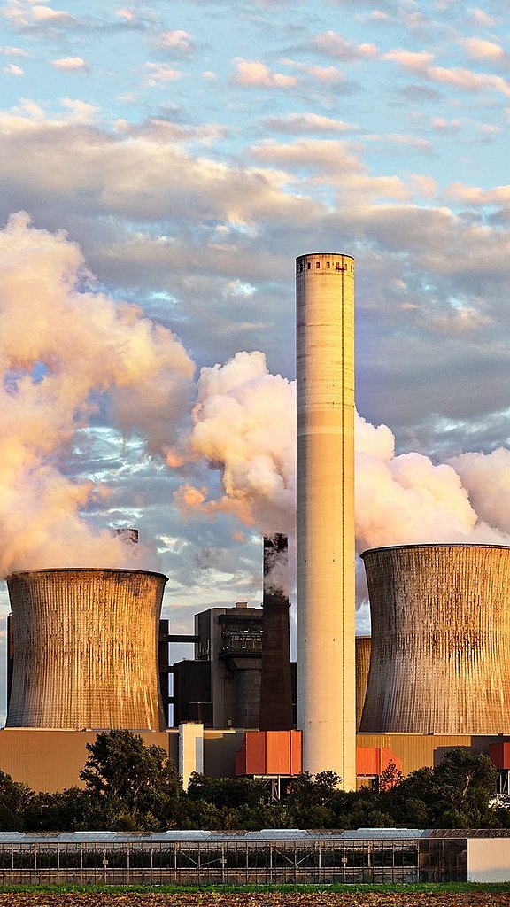 Industrie, Hennlich Romania